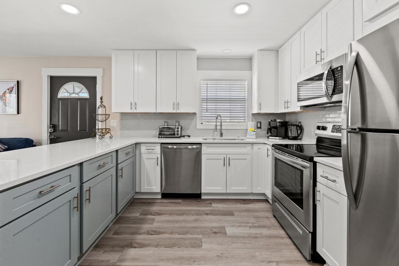 Welcome To Dolphin Fun B, Brand New Duplex Walk To The